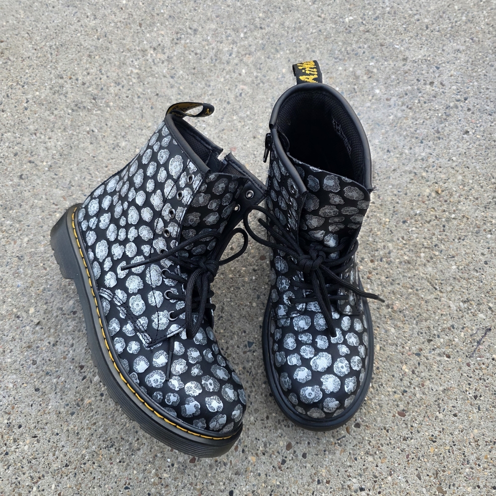 Dr. Martens Black and White Patterned Boots Lady Size 5L